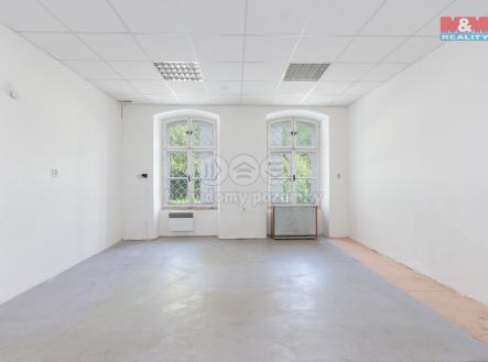 Prodej - obchodní prostor, 230 m²