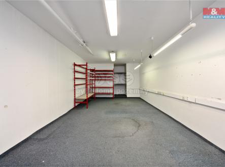 Pronájem - skladovací prostor, 499 m²