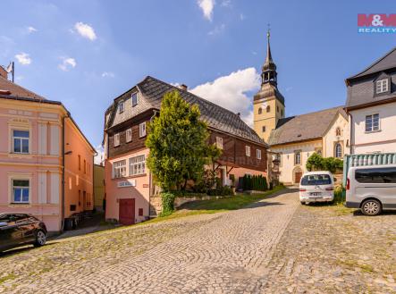 pohled na dům | Prodej - dům/vila, 210 m²