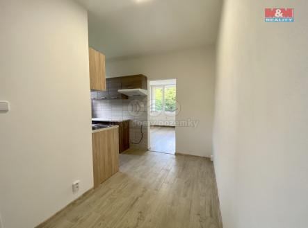 chodba před kuchyní  | Prodej bytu, 1+kk, 26 m²