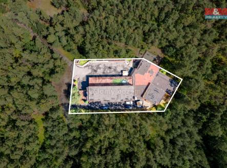 Exteriér 1 - vyznačení.jpg | Prodej - hotel, 400 m²