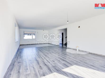 38194c8a-cdd1-40b9-9d7f-fb03d89eeed5.jpg | Prodej - dům/vila, 166 m²