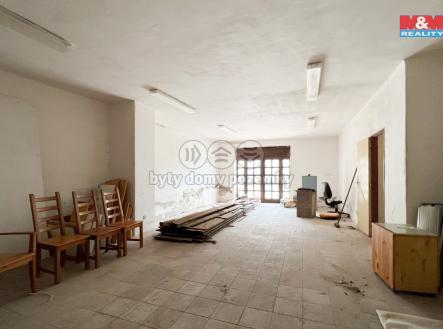 ed1b9dfe-e221-4624-a5da-b9aacd3511c5.jpg | Prodej - dům/vila, 332 m²