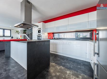 Prodej rodinného domu, 383 m², Velká Hraštice | Prodej - dům/vila, 585 m²