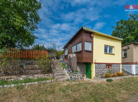 chatka | Prodej - pozemek, zahrada, 588 m²