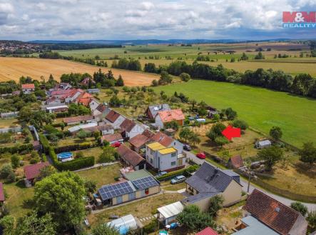 foto se šipkou.jpg | Prodej - pozemek pro bydlení, 606 m²