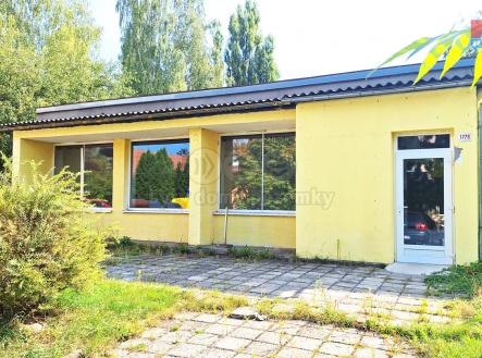 dům | Pronájem - obchodní prostor, 261 m²