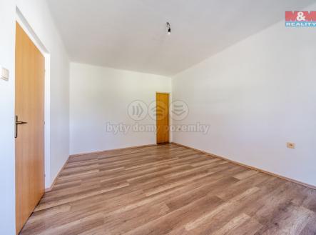 0fda70a9-7c95-4fdc-b377-b22eb2a44f6a.jpg | Prodej - dům/vila, 187 m²