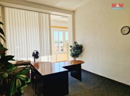 kanceláře | Pronájem - obchodní prostor, 326 m²