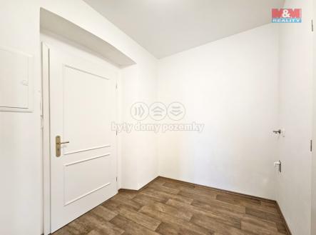 Pronájem bytu 1+kk, 33 m2, Studeněves, okr. Kladno | Pronájem bytu, 1+kk, 33 m²