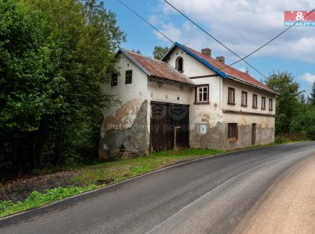 pohled na dům | Prodej - dům/vila, 105 m²