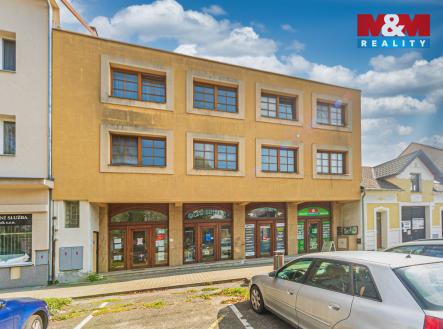 Pohled z ulice | Pronájem - kanceláře, 29 m²