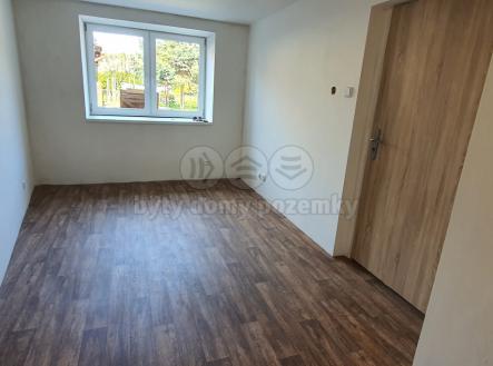 20230505_122645.jpg | Pronájem bytu, 1+kk, 28 m²