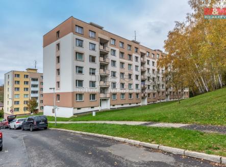 Pohled na dům | Prodej bytu, 2+1, 63 m²