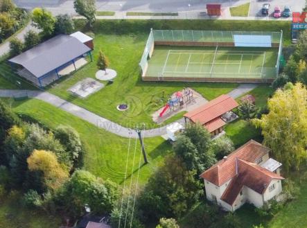 Sportoviště Hroubovice.png | Prodej - pozemek pro bydlení, 1 986 m²