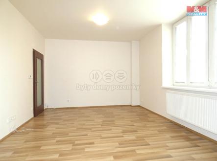 daga-B pohled na vstup do pokoje.jpg | Pronájem bytu, 1+kk, 32 m²