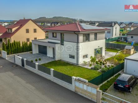 dúm | Prodej - dům/vila, 159 m²