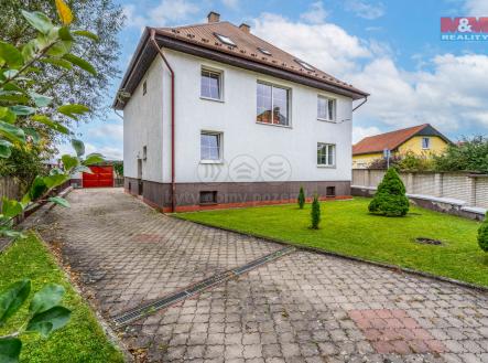 Dům | Prodej - dům/vila, 337 m²