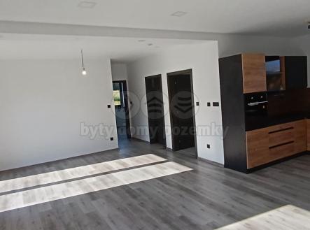 IMG_20241022_123626[1].jpg | Pronájem - dům/vila, 92 m²