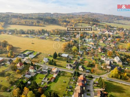 Letecký pohled na dům a okolí | Prodej - dům/vila, 171 m²