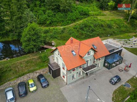 Pohled na dům | Prodej - hotel, 448 m²