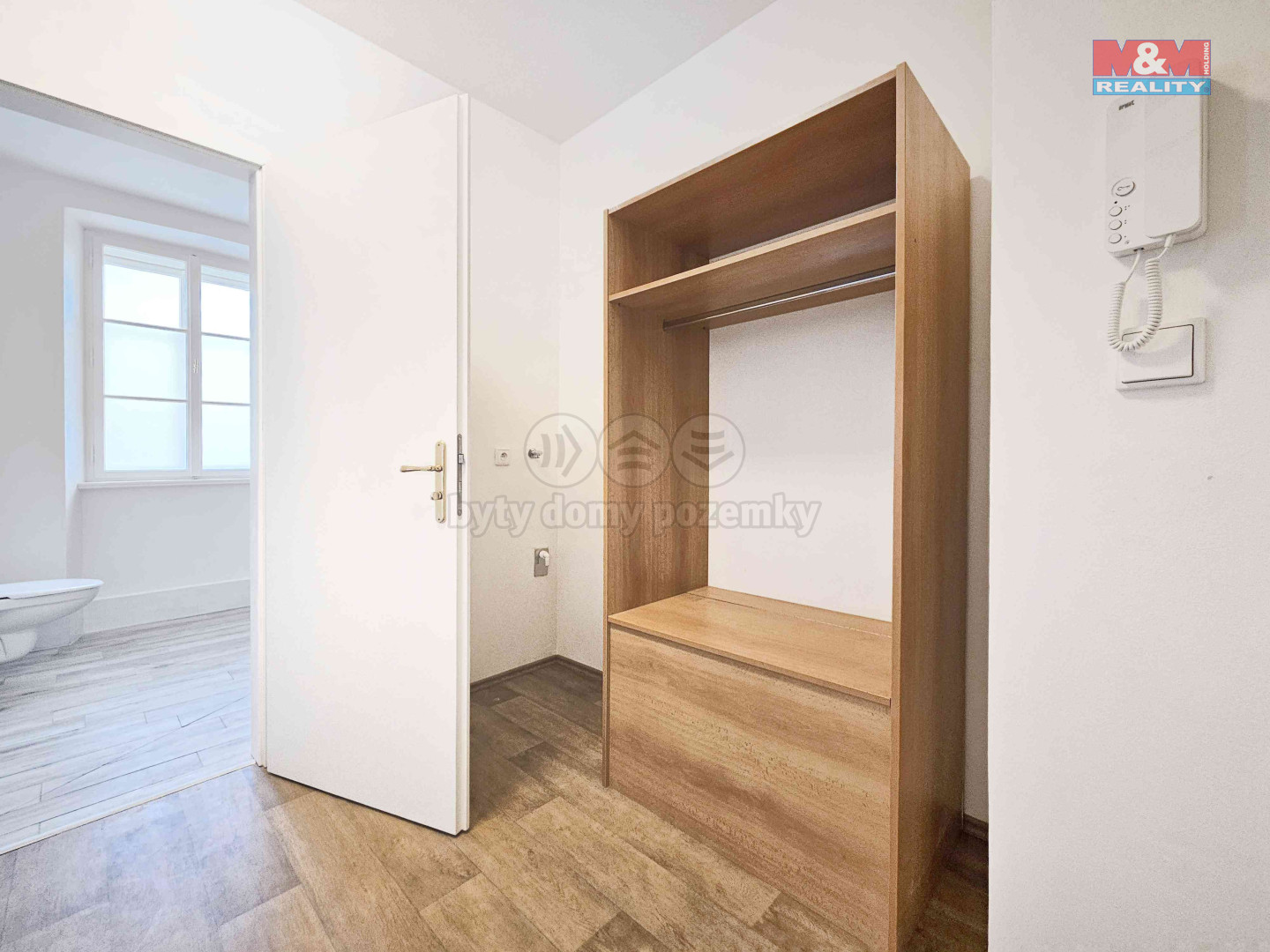 Pronájem bytu 1+kk, 32 m2, Studeněves, okr. Kladno.jpg