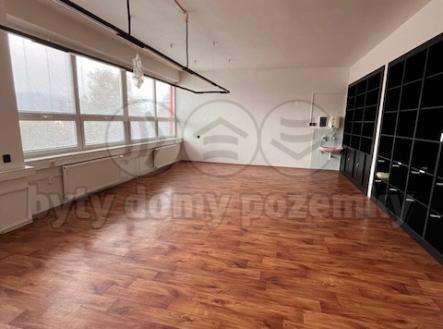 FotoVII.jpg | Pronájem - kanceláře, 600 m²