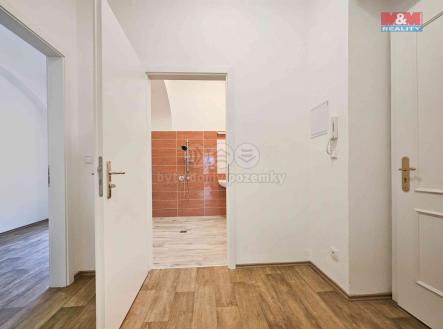 Pronájem bytu 1+1, 43 m2, Studeněves, okr. Kladno | Pronájem bytu, 1+1, 43 m²