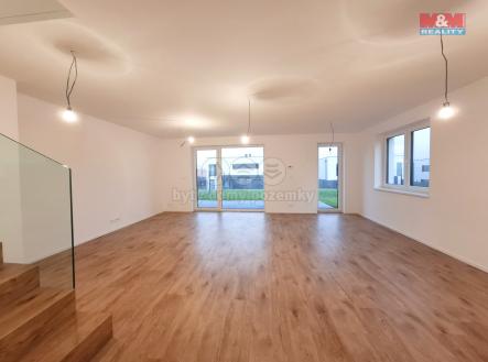 Obývací pokoj s kk | Pronájem - dům/vila, 141 m²