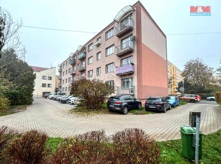 Pohled na dům | Prodej bytu, 2+1, 55 m²