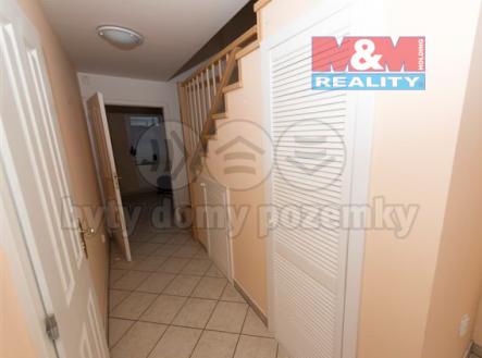 Chodba přízemí.jpg | Pronájem - dům/vila, 180 m²