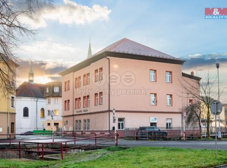 Pohled na objekt | Prodej - obchodní prostor, 849 m²