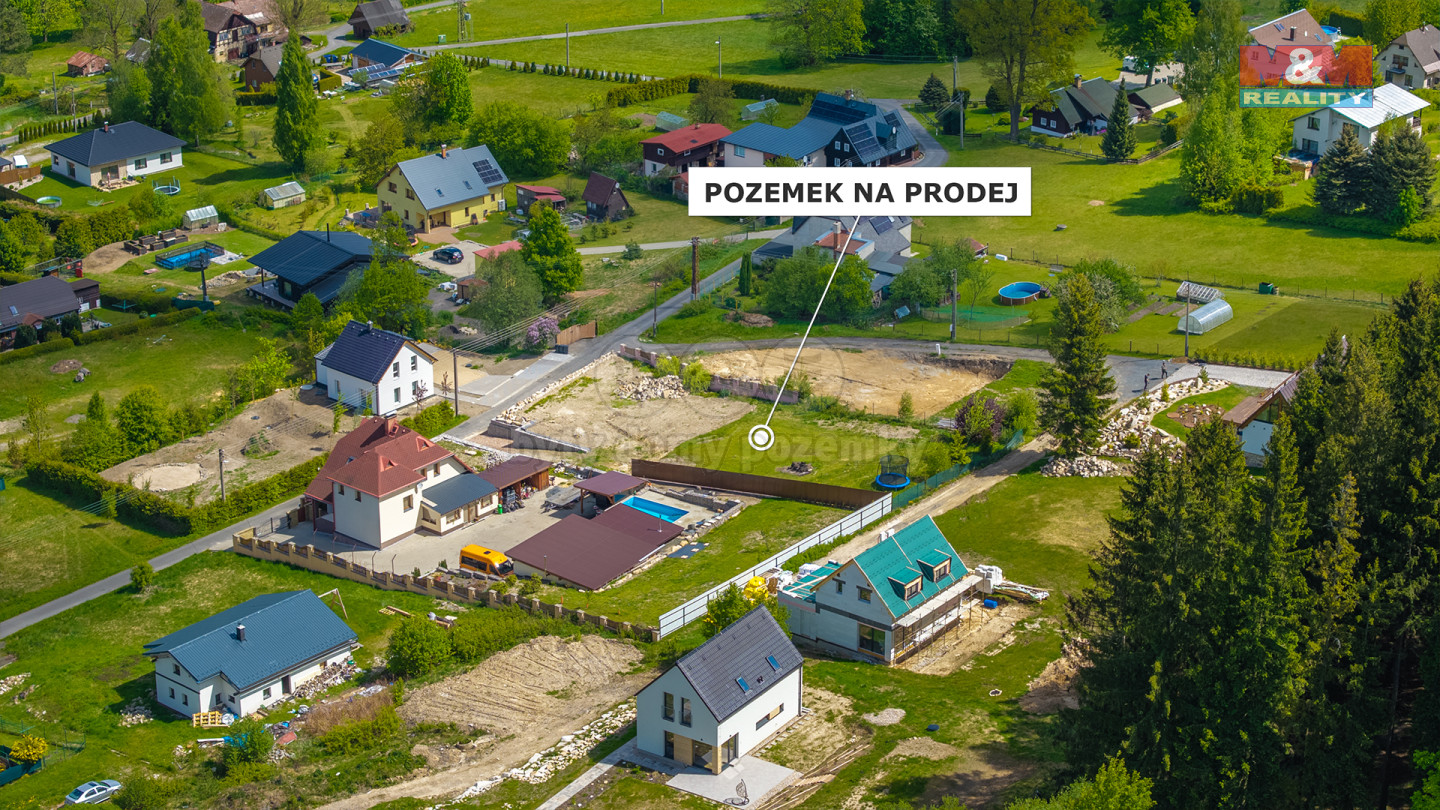 Pohled na pozemek