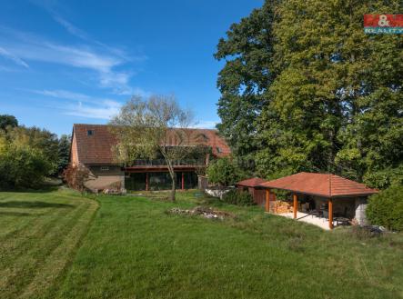 Pohled ze zahrady  | Prodej - dům/vila, 327 m²