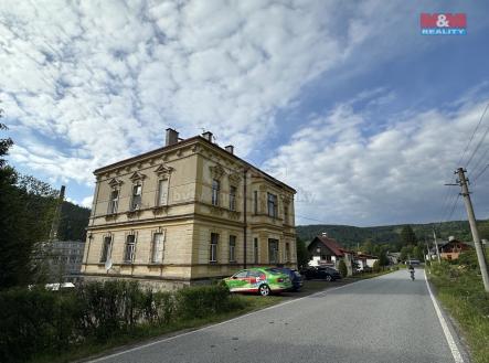 Pohled na dům | Prodej bytu, 4+1, 142 m²