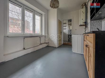 kuchyňský kout a jídelní kout | Pronájem bytu, 1+1, 39 m²