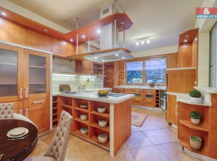 80c31565-826a-49a0-aff7-b4db6754d886 - Kitchen - Standard - 4.jpg | Prodej - dům/vila, 392 m²