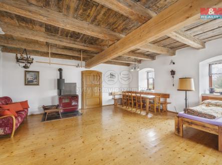 Obývací pokoj | Prodej - chata/rekreační objekt, 280 m²