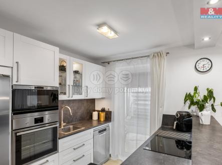 JY3A0381.jpg | Prodej - dům/vila, 242 m²
