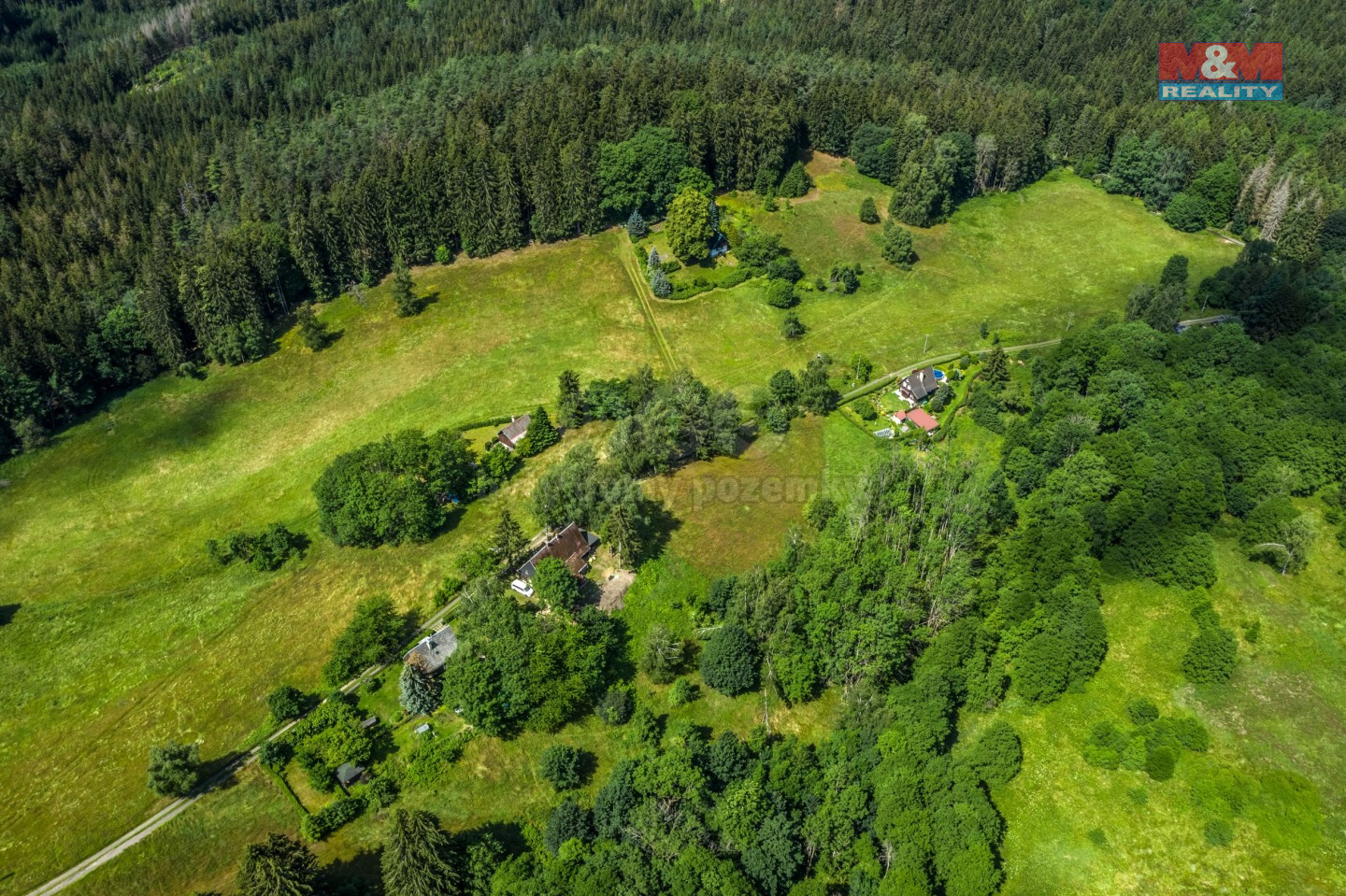 Pohled na pozemek