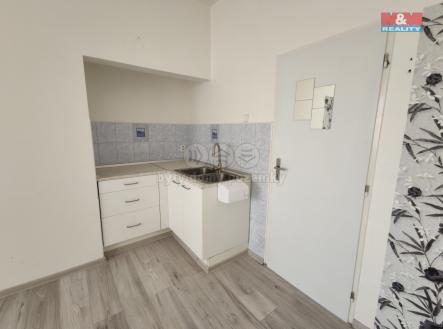 IMG_20250217_125445.jpg | Pronájem - obchodní prostor, 24 m²