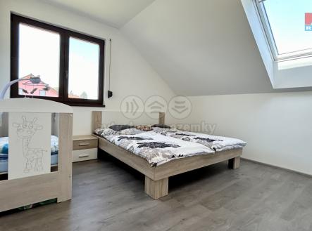 . | Pronájem - dům/vila, 128 m²