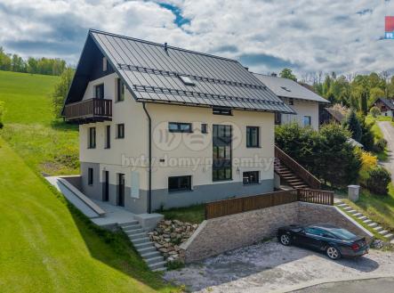 Pohled na dům | Prodej bytu, 4+kk, 109 m²