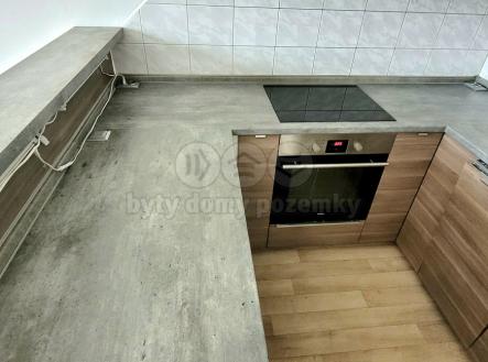 Kuchyňská linka | Pronájem bytu, 2+kk, 45 m²