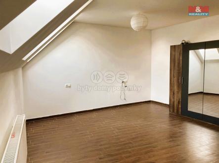 b01cd3d3-8388-45b0-864a-2abafa861e5b.jpg | Pronájem bytu, 2+kk, 71 m²