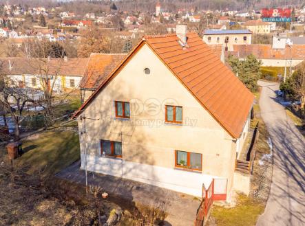 RODINNY DUM PODELUSY DRON.jpg | Prodej - dům/vila, 180 m²