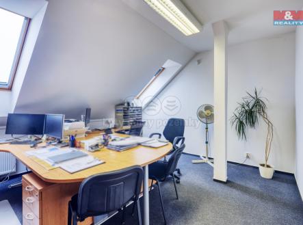 IMG_2973.jpg | Pronájem - obchodní prostor, 245 m²