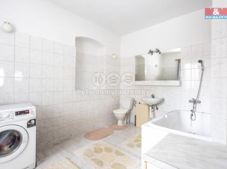 koupelna | Prodej - dům/vila, 250 m²
