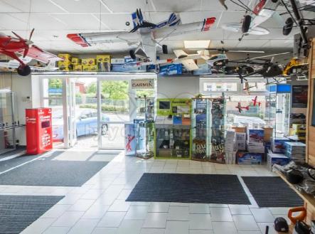 prodejna | Prodej - obchodní prostor, 150 m²