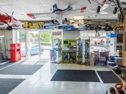 prodejna | Prodej - obchodní prostor, 143 m²